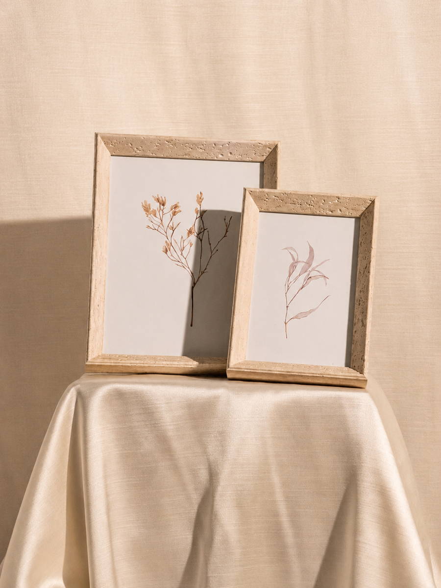 Conjunto Porta-Retratos em Poliestireno e Vidro