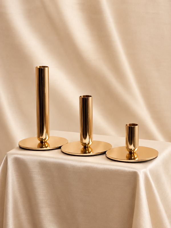 Conjunto Castiçais Dourado