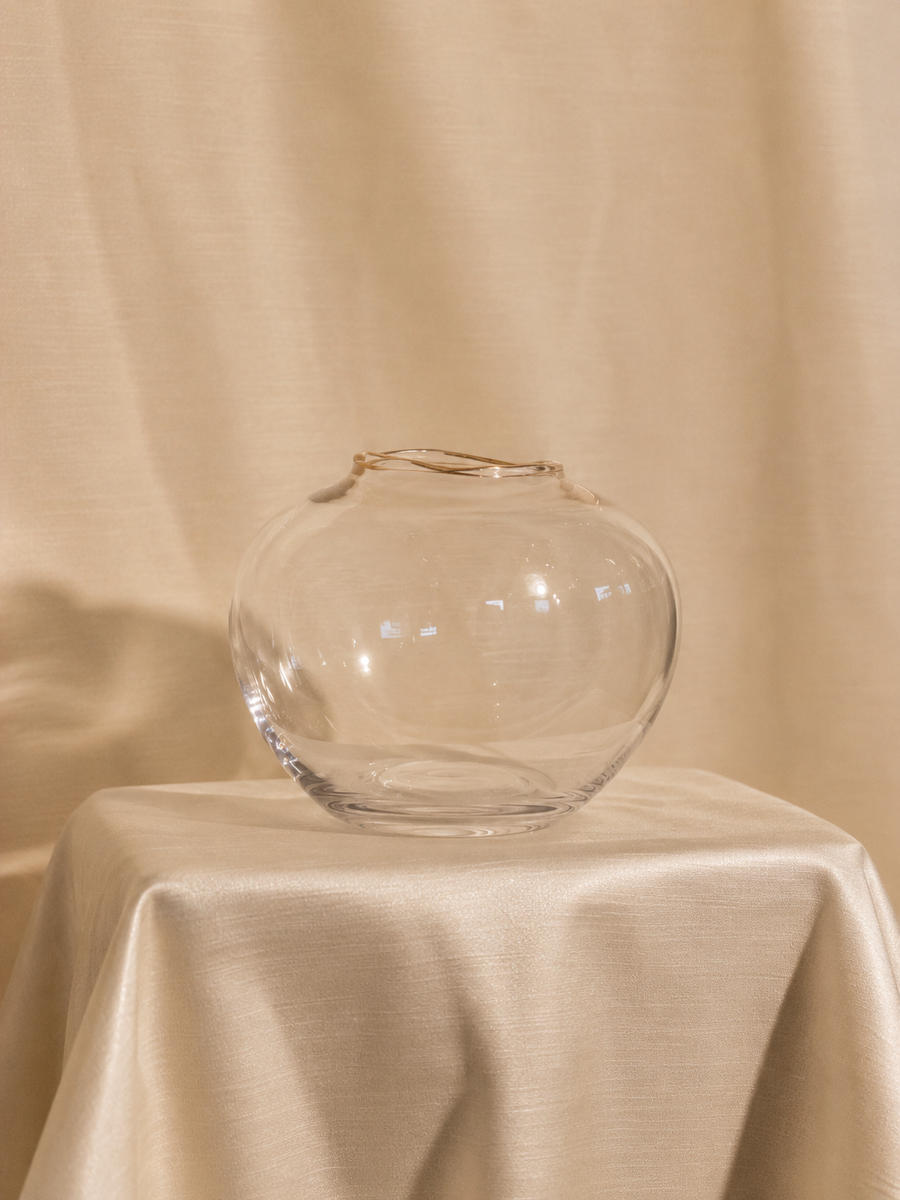 Vaso em Vidro com Fio Dourado